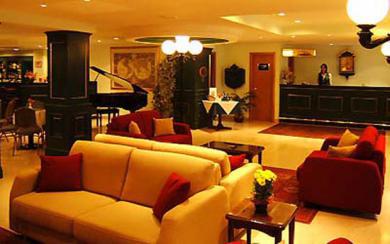 The Crown Hotel Bugibba Bagian luar foto